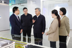 <strong>李殿勋正在汉调研进出口工做</strong>